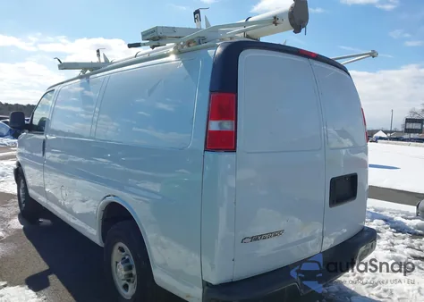 2017 Chevrolet Express 2500 Work Van from USA, damaged, VIN 1GCWGAFF4H1142817